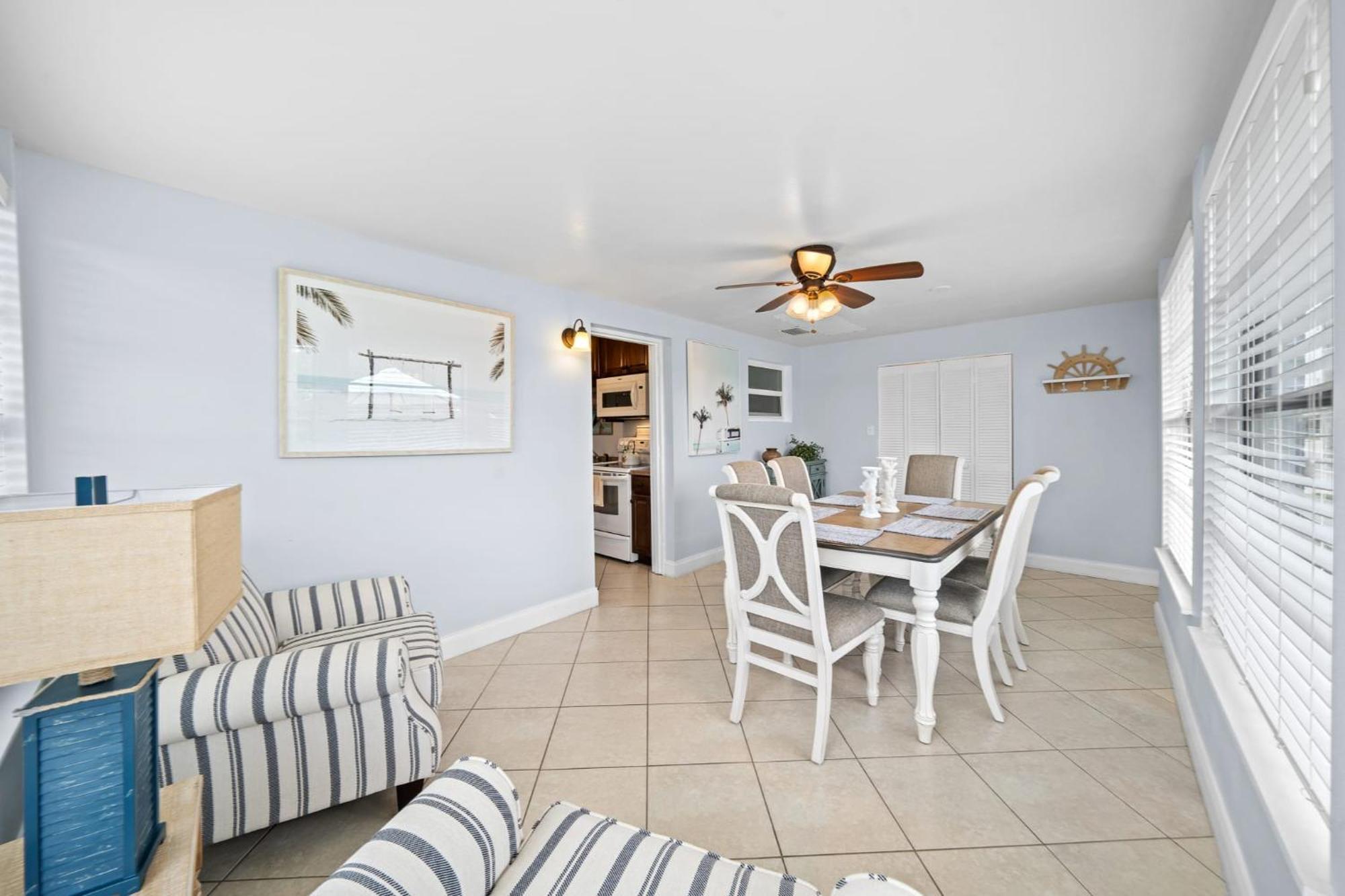 Downtown Cottage - Walk To The Beach & Restaurants Cocoa Beach Eksteriør billede