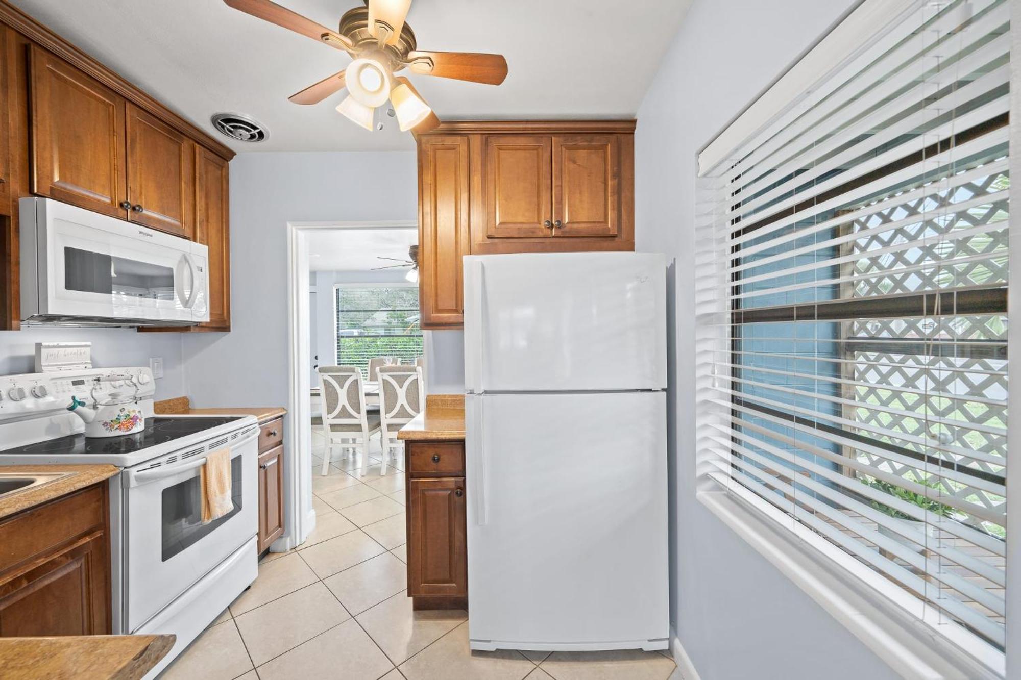 Downtown Cottage - Walk To The Beach & Restaurants Cocoa Beach Eksteriør billede
